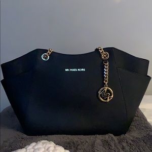 Michael Kors jet set large tote with chains